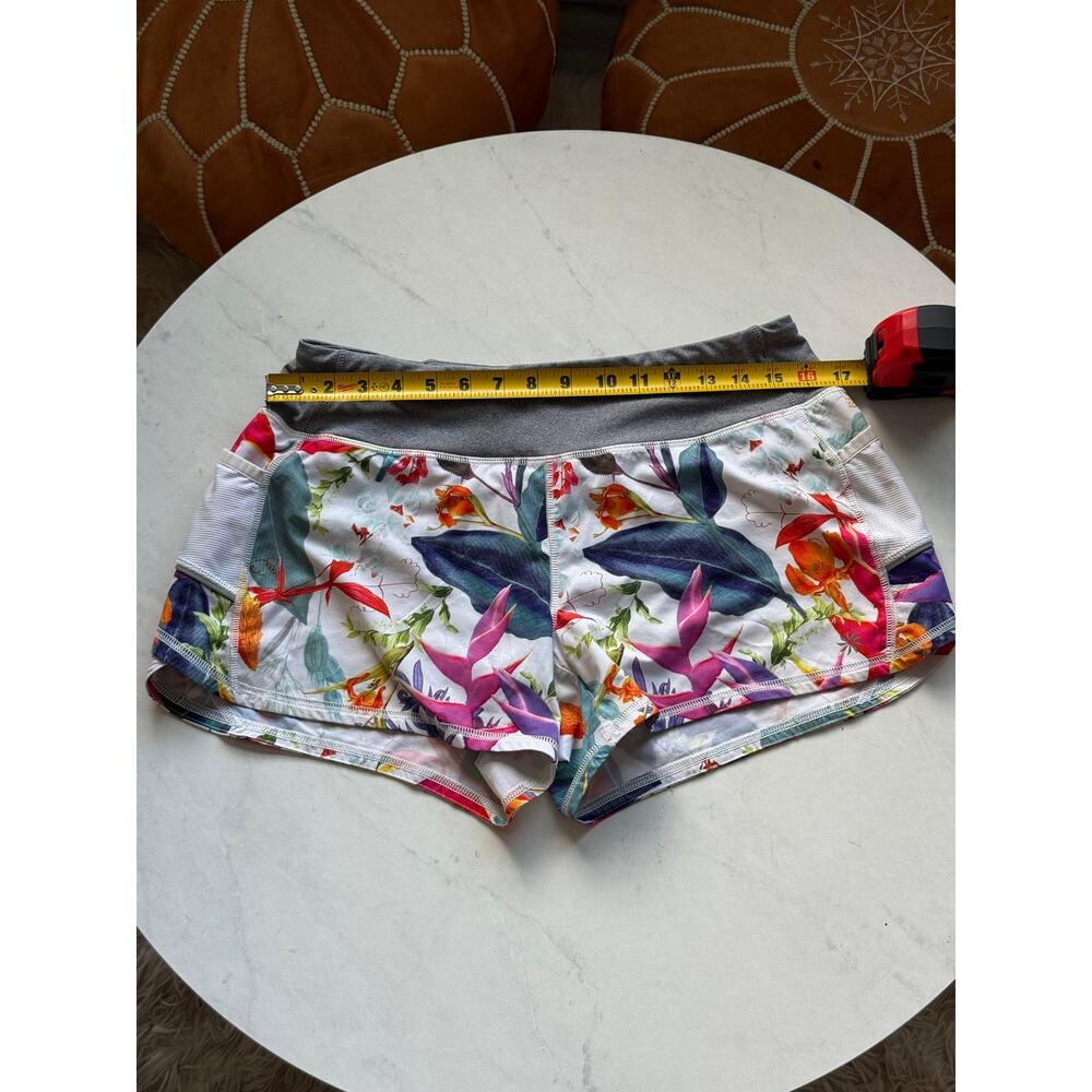 Athleta Ready Set Go Shorts Tropical Lilies Floral Running Shorts Medium - Picture 9 of 10